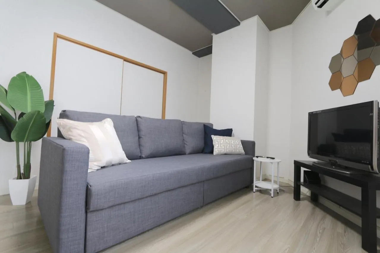Elle Namba Villa Osaka 0*,