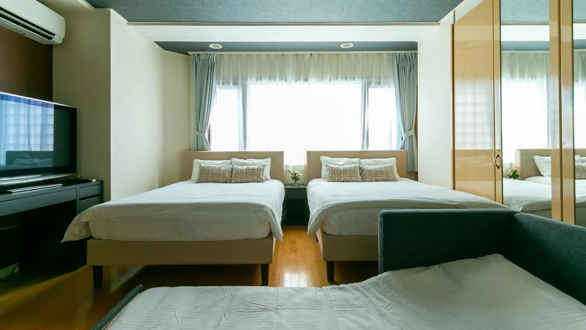 Elle Namba Villa Osaka Apartment