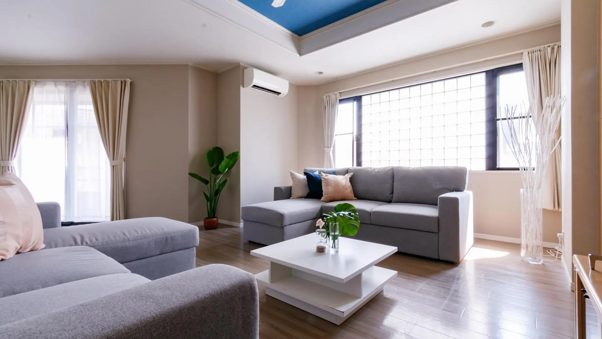 Elle Namba Villa Osaka